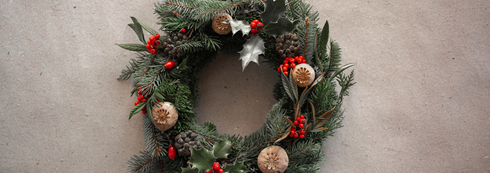 The history of Christmas wreaths